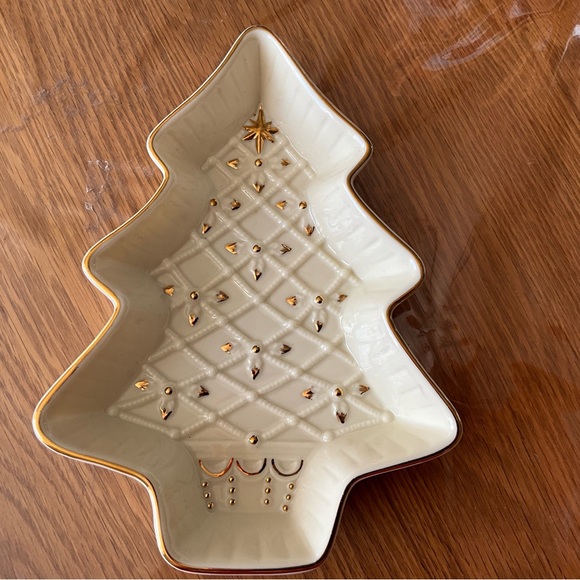 Holiday Dish Formalities By Baum Bros Christmas Tree Candy Nut Dish Cream Gold - Picture 2 of 6